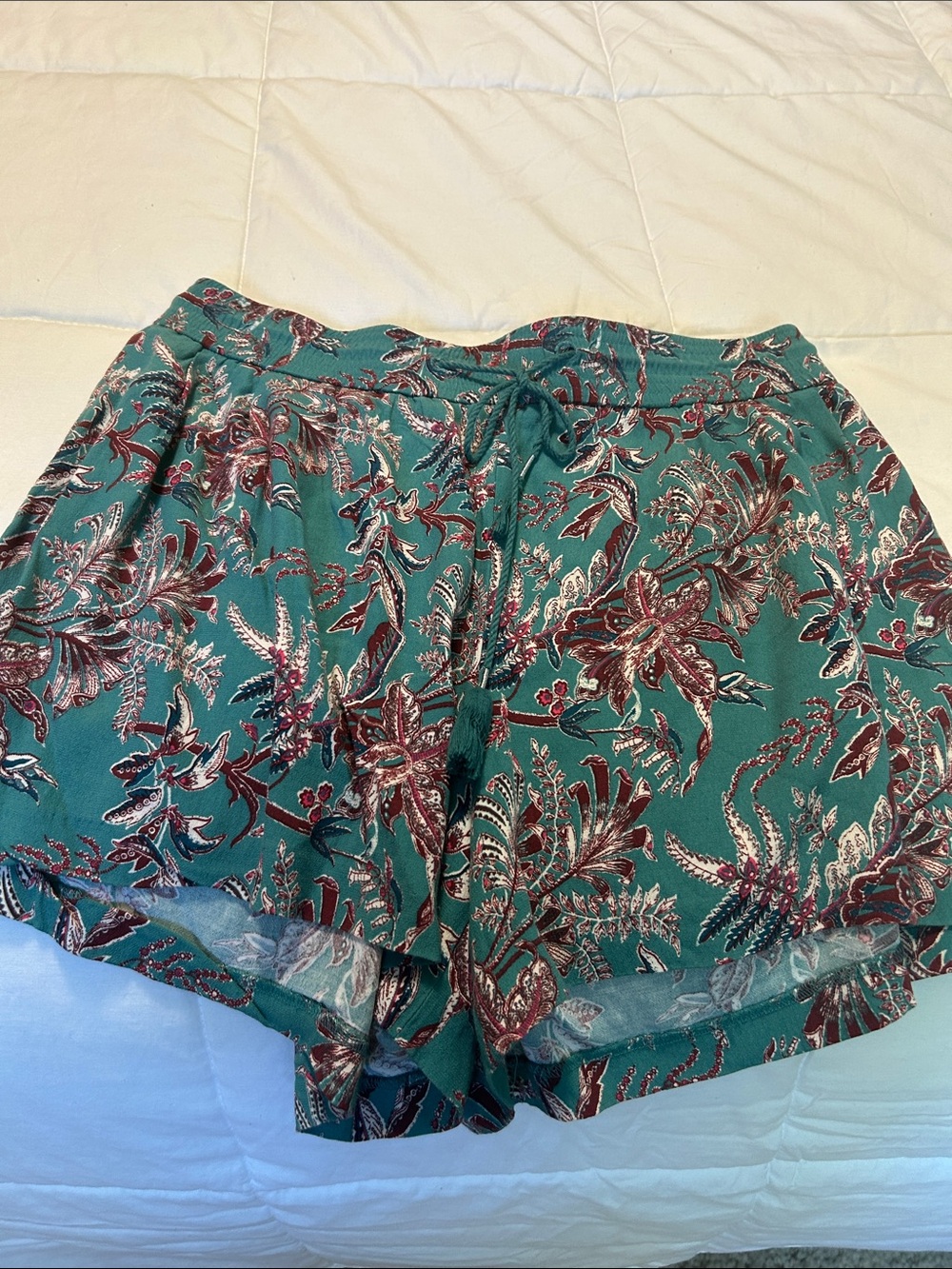 LOFT Shorts - Picture 3 of 5
